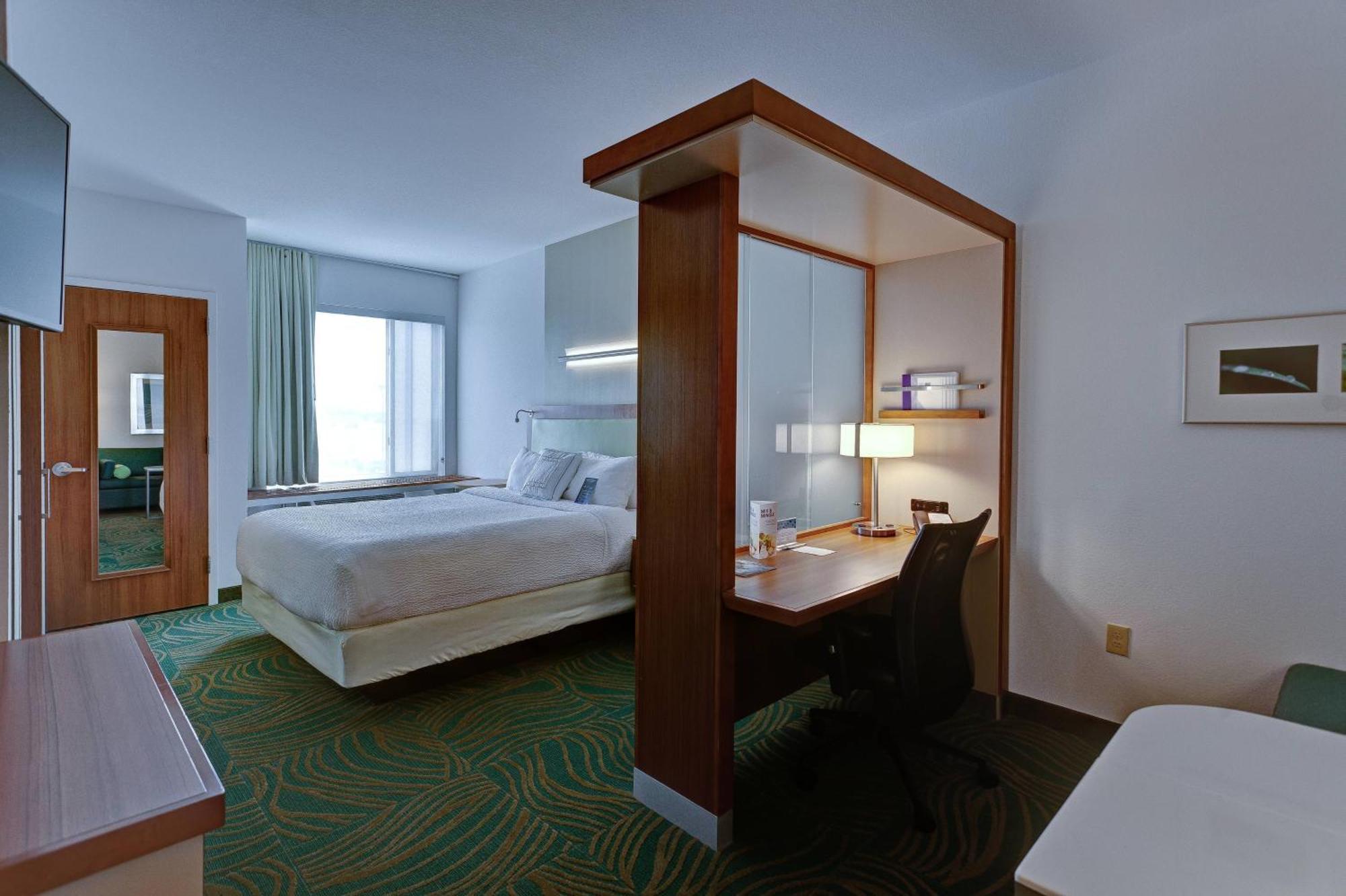 Springhill Suites By Marriott Wichita Airport Esterno foto